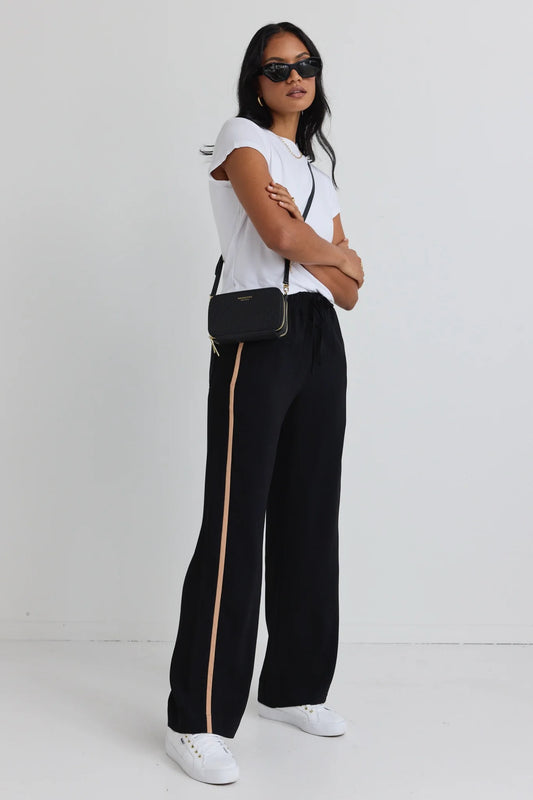 AMONG THE BRAVE CONFIDANT WIDE PANT - Black