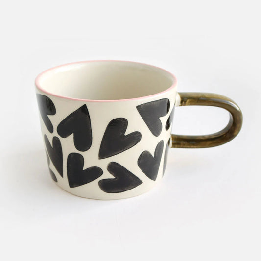 CAROLINE GARDNER MUG - D HEARTS