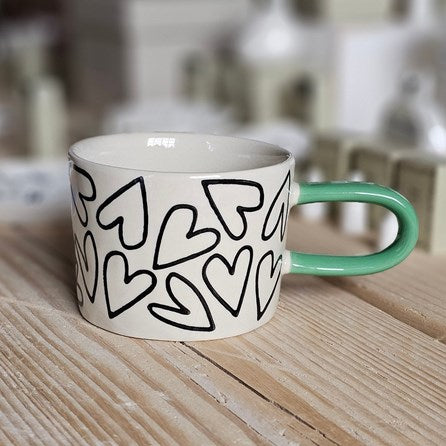 CAROLINE GARDNER MUG - OUTLINE HEARTS